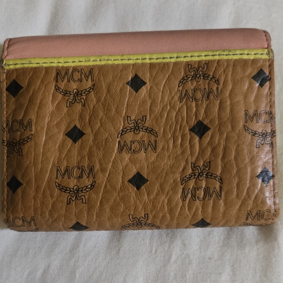 MCM| Colorblock Leather Wallet - Picture 2 of 7